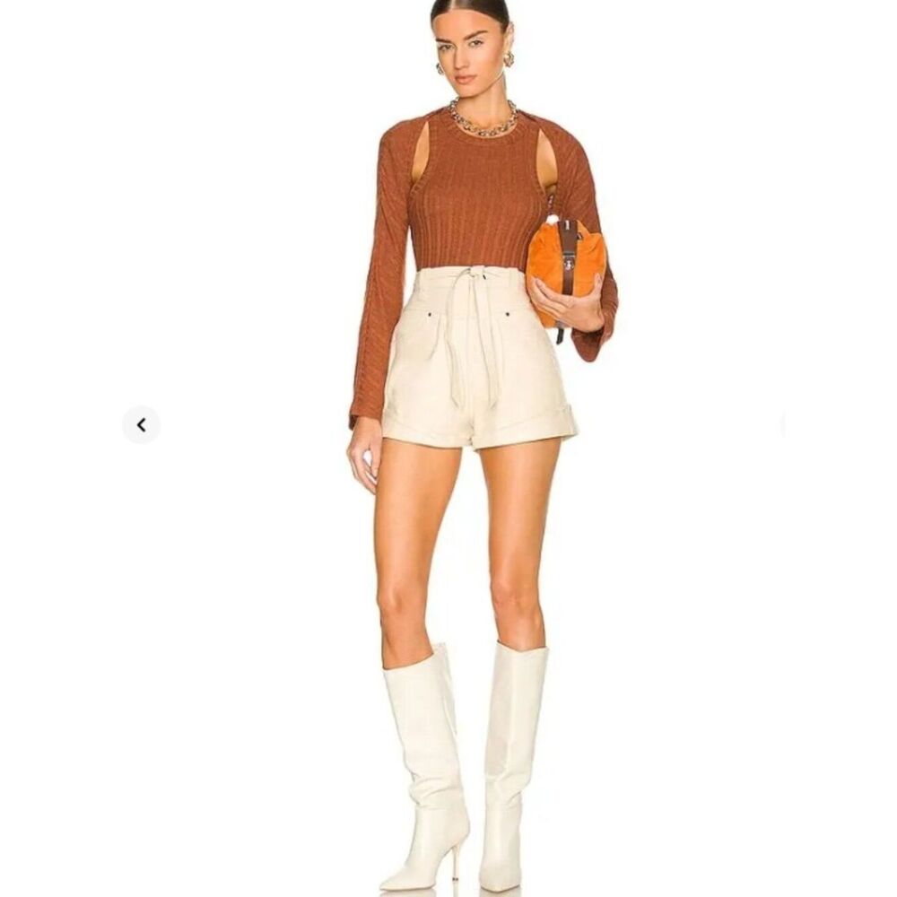 Like New! L'ACADEMIE Savon Leather Shorts Cream High-Rise Pleated in Size S